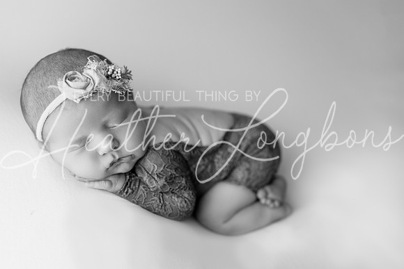 Finley Newborn-37BW