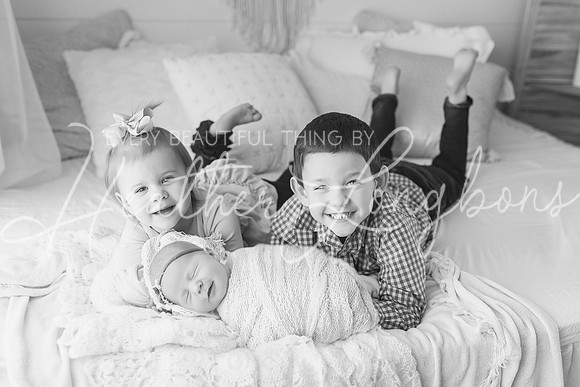 Finley Newborn-28BW