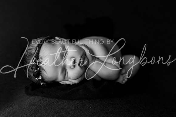 Gwen Newborn-4BW