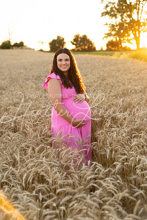 Tyler and Mackenzie Maternity 2024-108