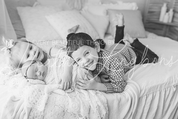 Finley Newborn-32BW