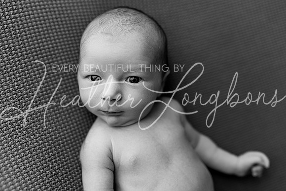 Ari Newborn-11BW