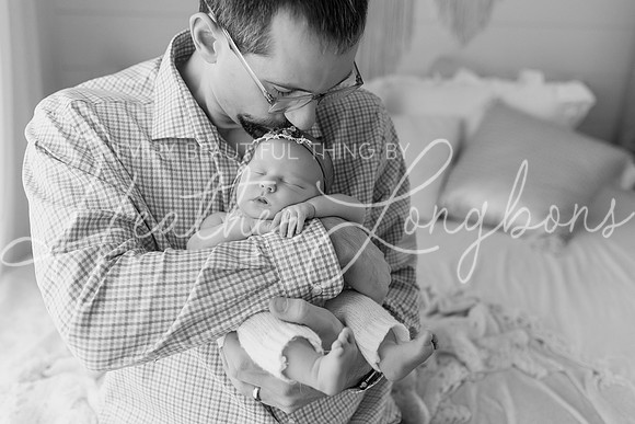 Finley Newborn-21BW