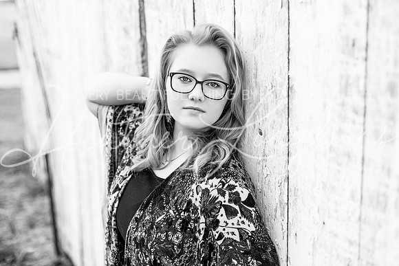 Hannah Senior-9BW