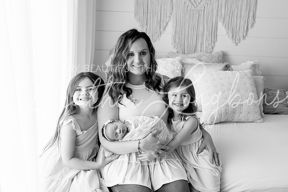 Tenli Newborn-13BW