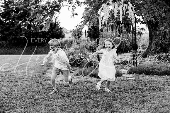 Holman Extended Family BW (102)