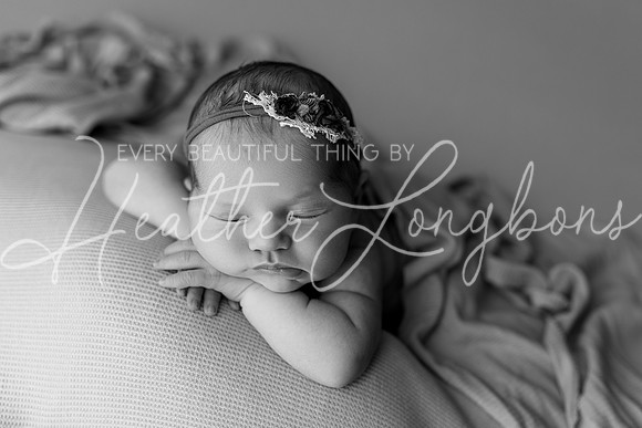 Rosemary Newborn-4BW