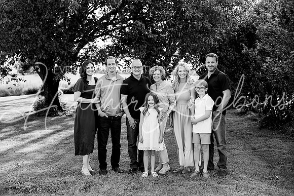 Holman Extended Family BW (2)