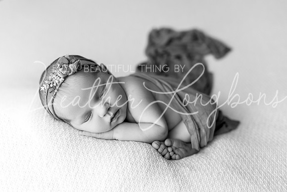Rosemary Newborn-6BW