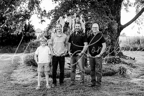 Holman Extended Family BW (127)