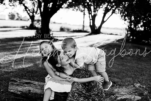 Tyler and Mackenzie Maternity 2024-18BW