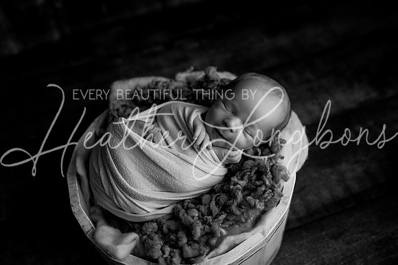 Oliver Newborn-1BW