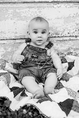 Forrest 6 months + family photos-112BW