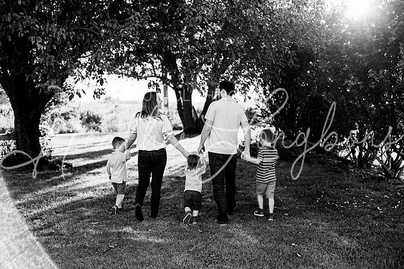Schlais family 2024-63BW
