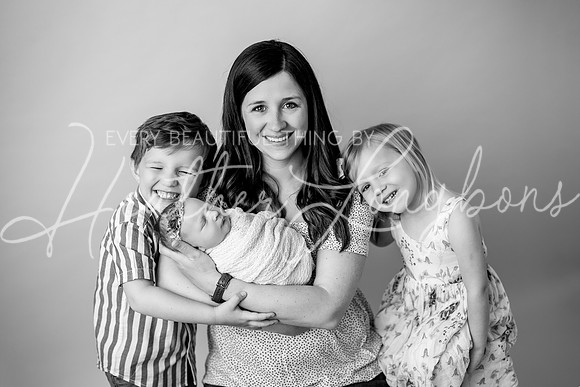 Annie newborn-15BW