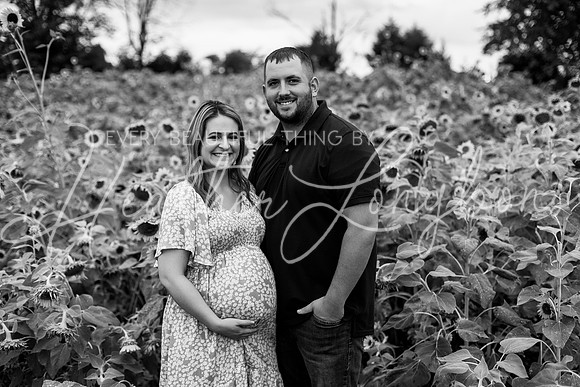 Staples Maternity-27BW