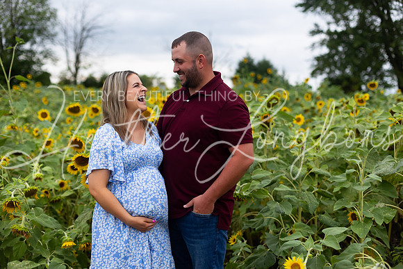 Staples Maternity-31