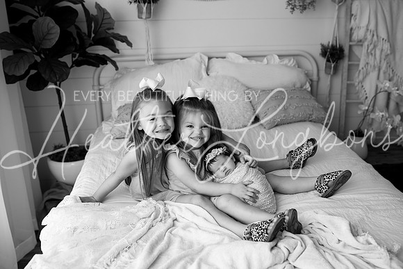 Oaklynn newborn-6BW