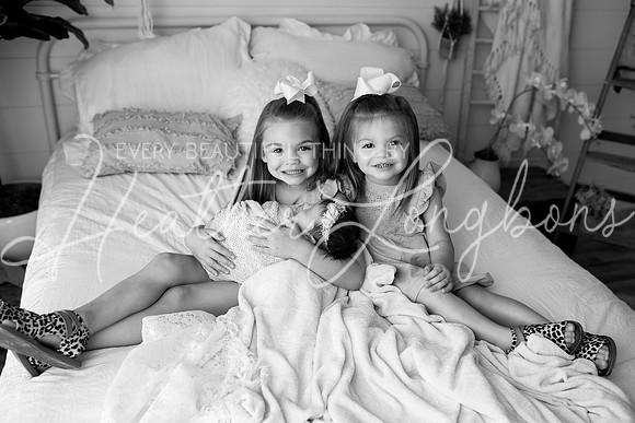 Oaklynn newborn-5BW