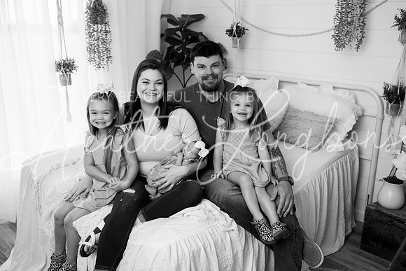 Oaklynn newborn-2BW