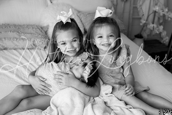 Oaklynn newborn-4BW