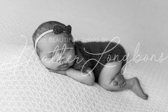Flossie newborn-7BW