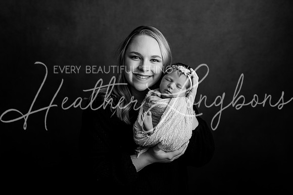 Collins Peavler newborn-9BW