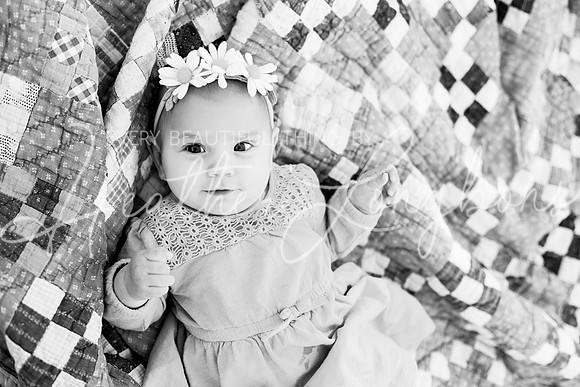 Van Matre family 2023-75BW