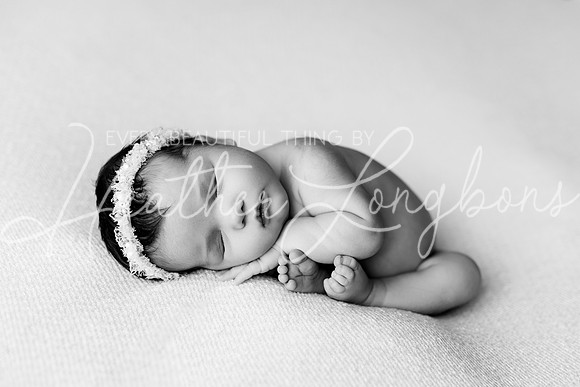Emery Newborn-82BW