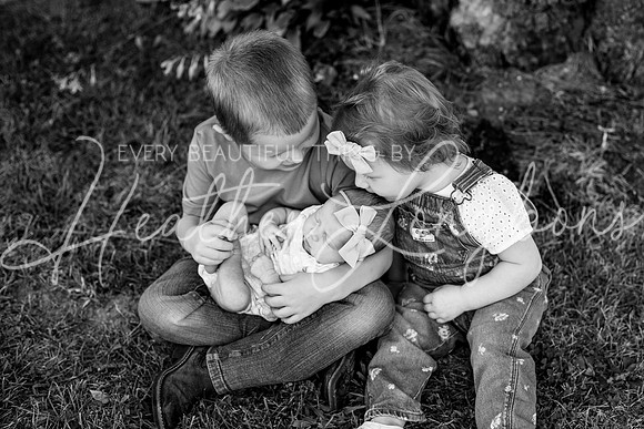 Layla newborn-7BW
