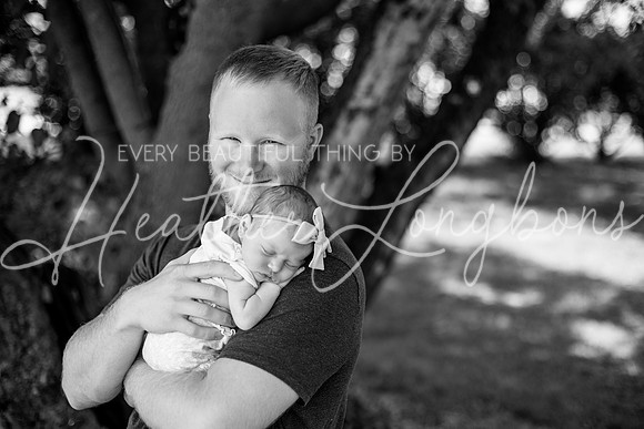 Layla newborn-9BW