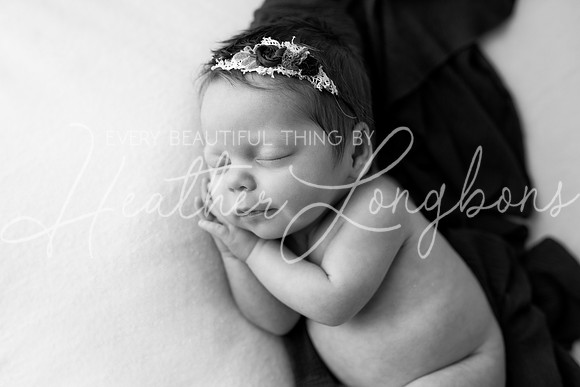 Taylor twins newborn session-5BW