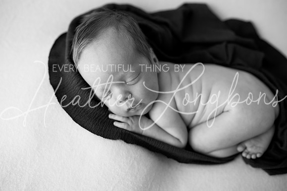 Taylor twins newborn session-8BW