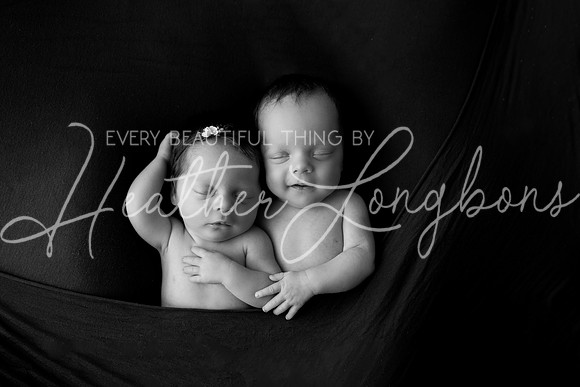 Taylor twins newborn session-21BW