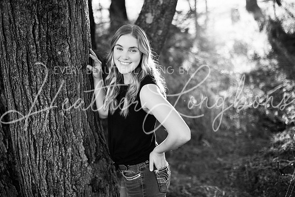 Tara Summer Senior-12BW