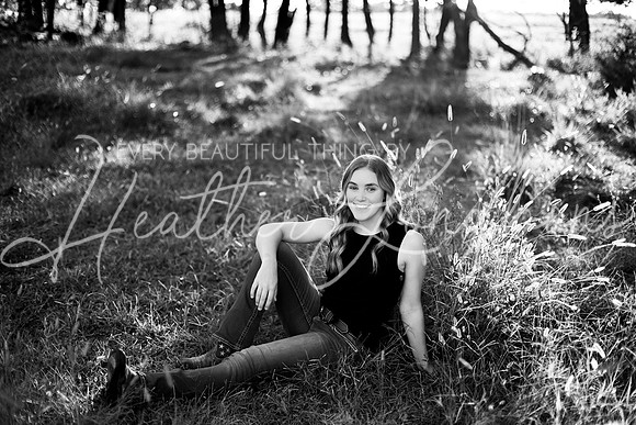 Tara Summer Senior-14BW