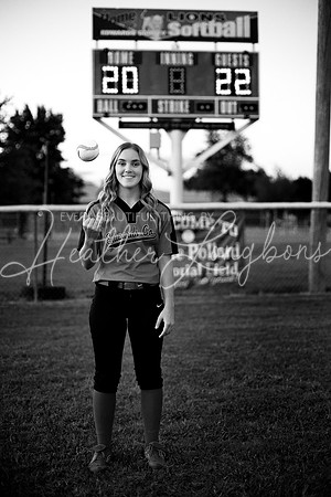 Tara Summer Senior-18BW