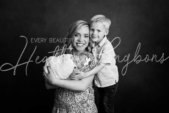 Colbie newborn-5BW
