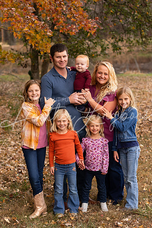 2023 Family Photos-3b