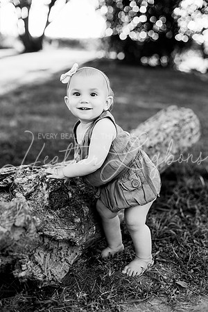 Van Matre family 2024-75BW
