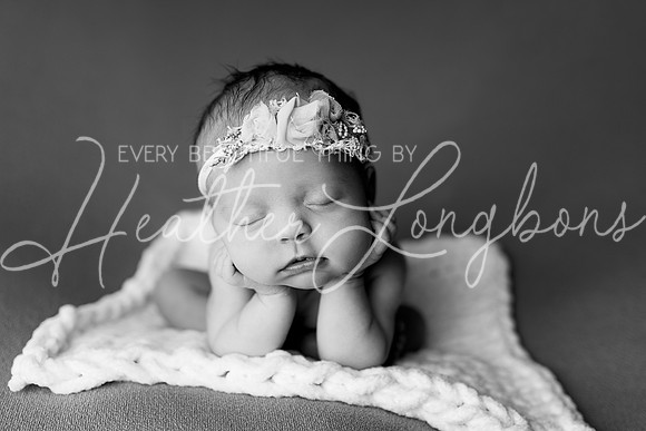 Georgia Cheadle Newborn-1BW
