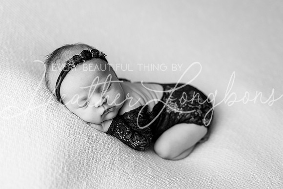 Georgia Cheadle Newborn-5BW