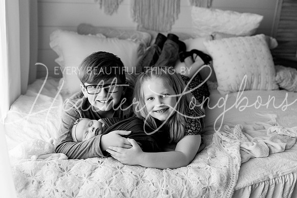 Georgia Cheadle Newborn-10BW