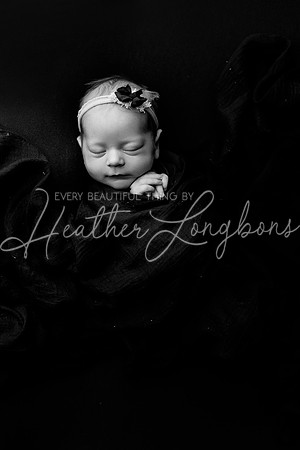 Alora Clow Newborn-1BW