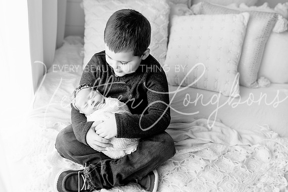 Alora Clow Newborn-5BW