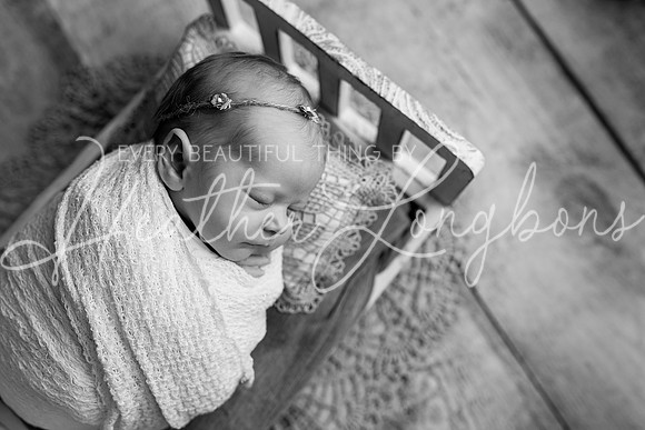 Alora Clow Newborn-10BW