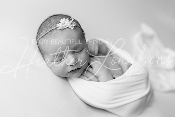 Adeline Newborn-11BW