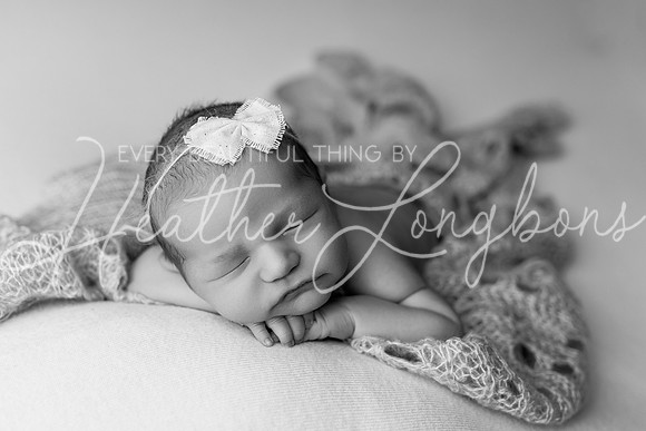 Adeline Newborn-12BW