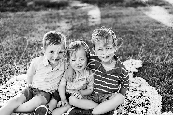 Schlais family 2024-14BW