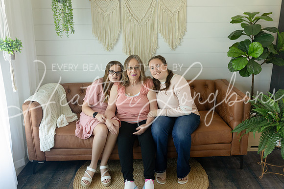 Perry girls and grandma-2
